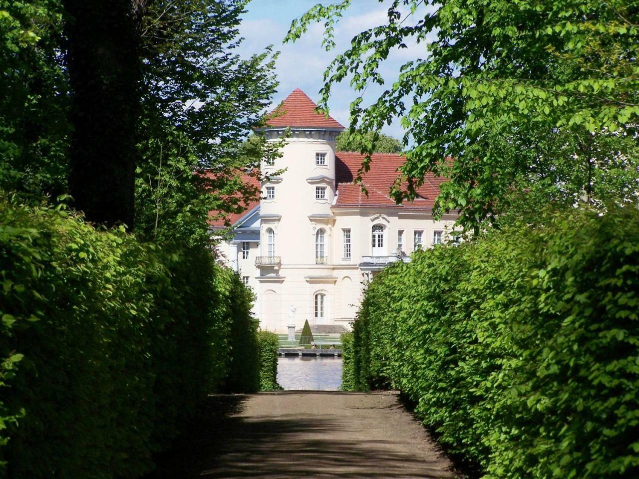 Marstall Im Schlosspark Rheinsberg Extérieur photo